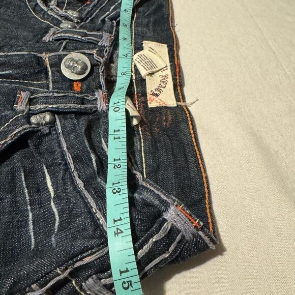 VTG LAGUNA BEACH Rare men 29 Dark Denim Shorts , skulls hardware Embroidery - Picture 9 of 10